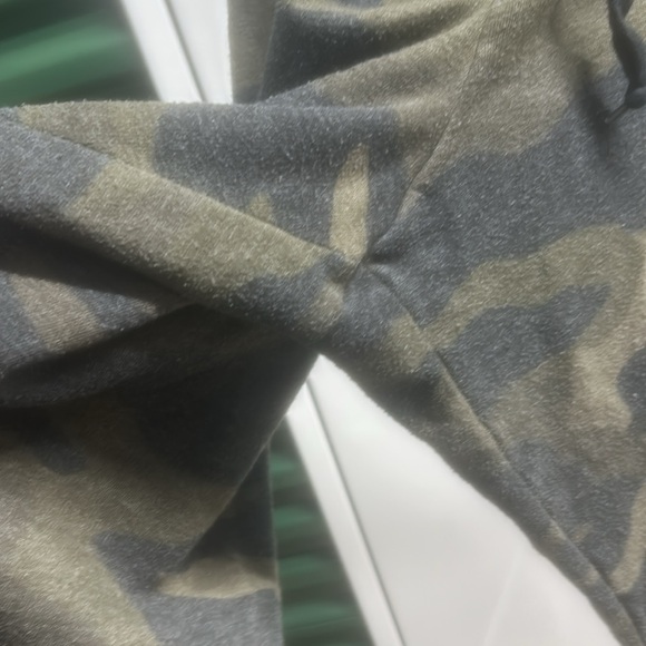 PINK camo joggers - Picture 4 of 5